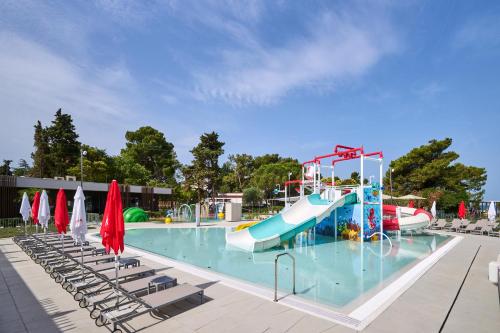 Swimmingpoolen hos eller tæt på Hotel Umag Plava Laguna