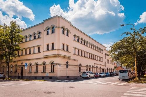 O edifício em que o apart-hotel se localiza