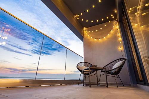 Balkon ili terasa u objektu Golden Mirage Sunset Apartment