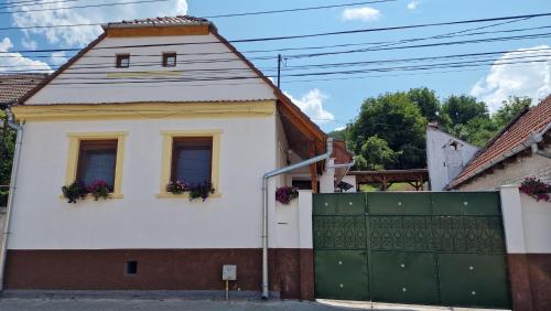 El edificio en el que está la casa de huéspedes