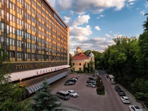 Zgradba, v kateri se nahaja hotel