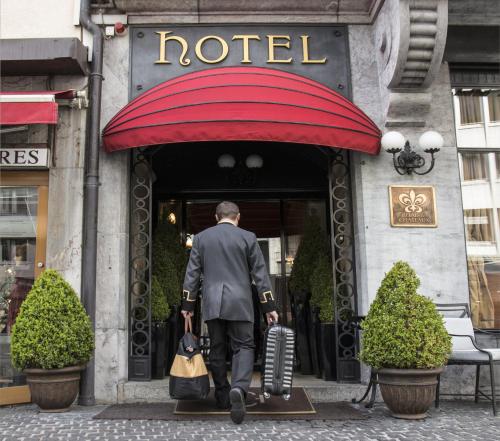 Apgyvendinimo įstaigoje Hôtel de la Cigogne viešintys svečiai