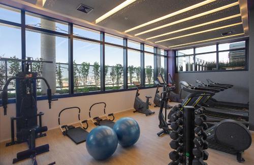 The fitness centre and/or fitness facilities at Royal Palm Tower Anhanguera