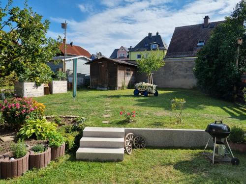 Taman di luar (Ferien-)Wohnung im schönen Fichtelgebirge