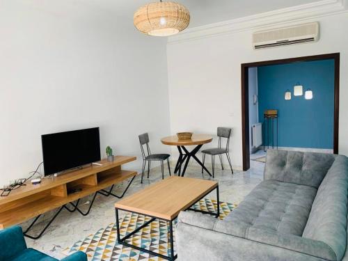 Un lugar para sentarse en The Perfect Flat, Lac 2, Tunis