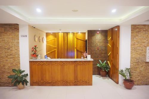 Lobby o reception area sa Kautaman Hotel