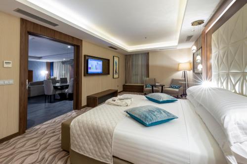 AZ Hotels Grand Oran