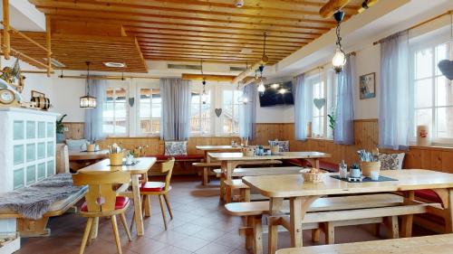 Restoran ili neka druga zalogajnica u objektu Pinzgauer Hütte-Zell am See- Piesendorf