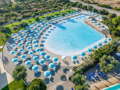 Hồ bơi trong/gần PORTO CESAREO CAMPING & Village