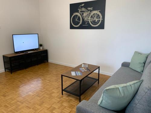 APARTAMENT GERSONA TV 또는 엔터테인먼트 센터