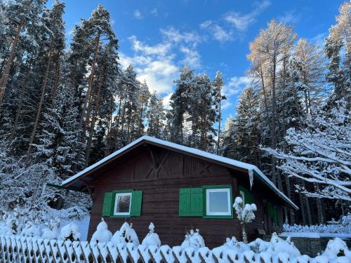 Waldchalet am Eichhof during the winter