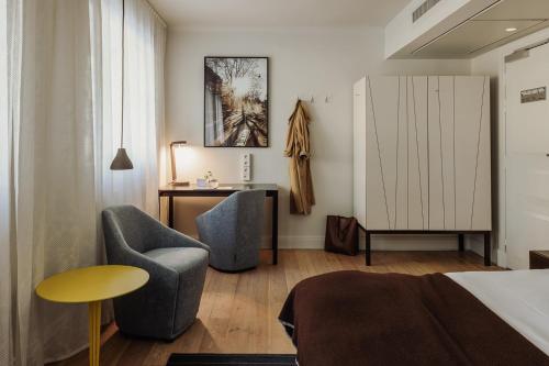 Area tempat duduk di Hotel Skeppsholmen, Stockholm, a Member of Design Hotels