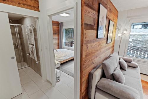 Zona d'estar a Appartement en plein centre de Crans Montana