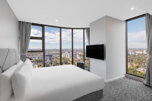 Televisi dan/atau pusat hiburan di Meriton Suites George Street, Parramatta