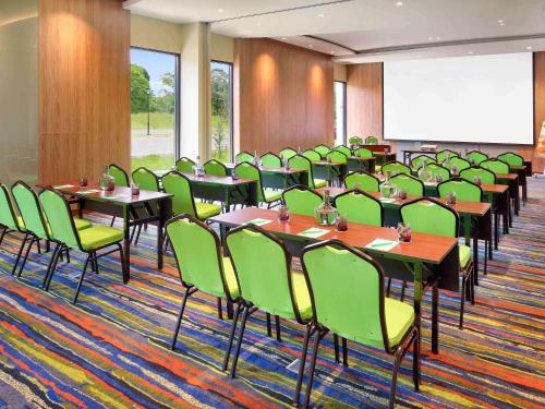 Zona de negocis o sala de conferències de Ibis Styles Bogor Raya