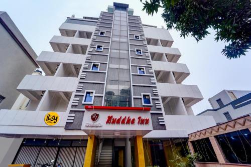 Bangunan di mana terletaknya hotel