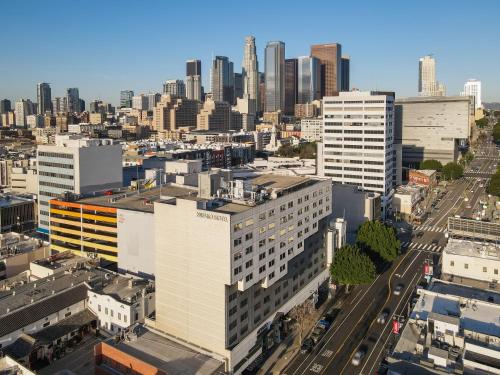 Pemandangan umum Los Angeles atau pemandangan kota yang diambil dari hotel