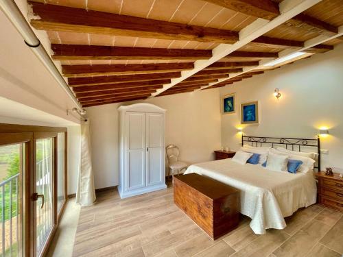 Uma cama ou camas num quarto em Agriturismo La Corte del Sole