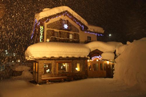 Hotel Stella Del Nord зимой