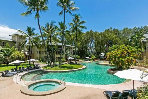 Piscina a Amphora Laleuca Apartments Palm Cove o a prop