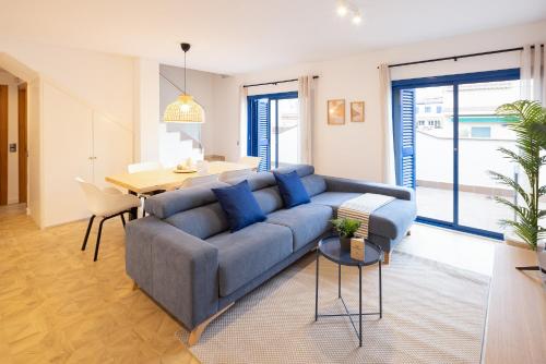 Зона вітальні в Lucas House Apartments by Sitges Group