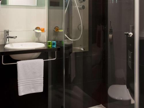 Vonios kambarys apgyvendinimo įstaigoje ibis Styles Rennes Centre Gare Nord