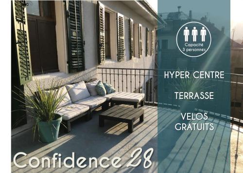 エクスレバンにあるAppartements CONFIDENCE hyper centre calme - SEJOURAIXLESBAINSの托鉢