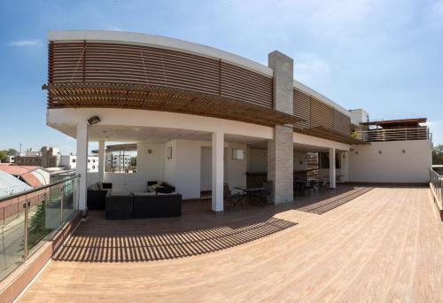 Balkon atau teras di LM Hoteles