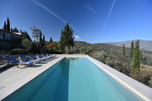 The swimming pool at or close to Rosmarino Villa Galaxidi