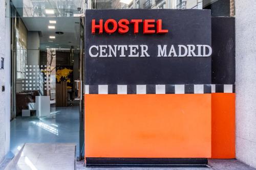 Sertifikat, nagrada, logo ili drugi dokument prikazan u objektu Hostel Center Madrid