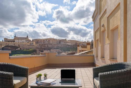 A balcony or terrace at Hotel Zentral Mayoral