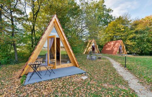 Zona de juegos para niños en Rural Holiday Home "Rim" Ruralna kuća za odmor