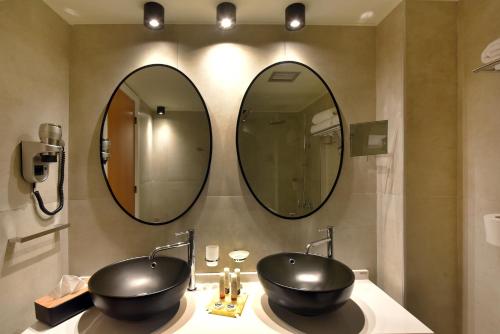 Hotel Hermes tesisinde bir banyo