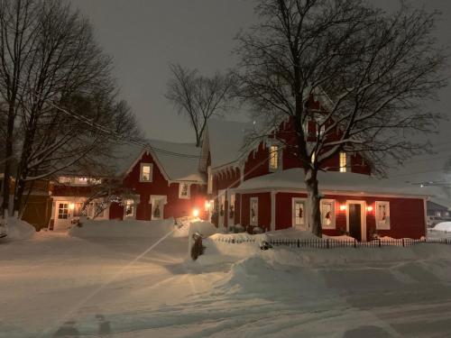 The Red House Fredericton durante el invierno