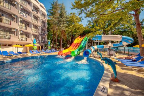 Prestige Deluxe Hotel Aquapark Club - All inclusive 내부 또는 인근 수영장