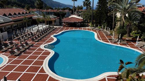 Piscina de la sau aproape de Alize Hotel Oludeniz - All Inclusive