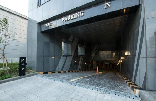 Fasada ili ulaz u objekt J One Hotel Cheongju