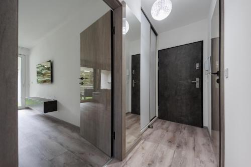 Kép Villa Bauhaus Wellness Apartman 105 szállásáról Siófokon a galériában