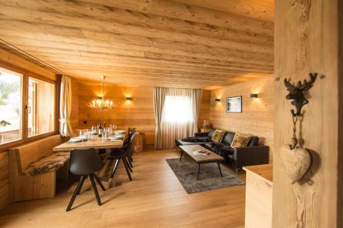 Zona d'estar a Chalet Sunneblick