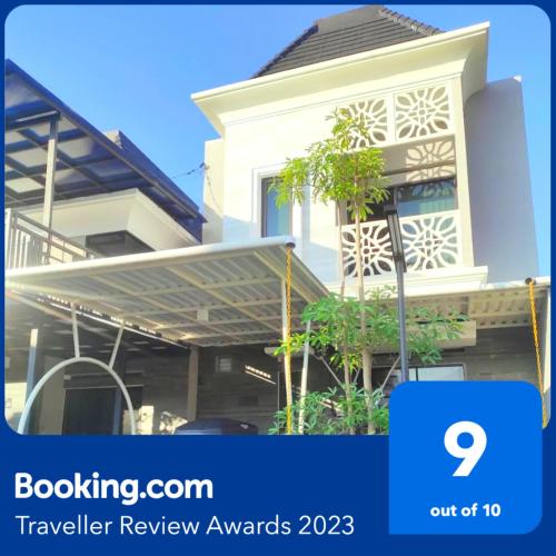 Ảnh trong thư viện ảnh của Family Villa Syariah C-37 Batu ở Batu