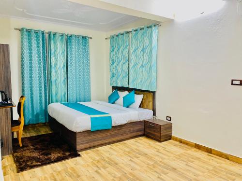 Легло или легла в стая в Staynest Mashobra with balcony- A peacefull stay