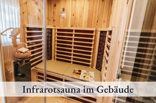 Swens Relax Pension - inklusive Hochschwarzwaldkarte und Halbpension tesisinde bir banyo