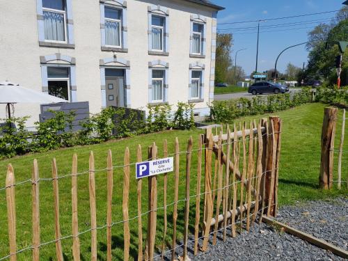 Vrt u objektu Maison spacieuse unifamiliale. Gîte La Clochette