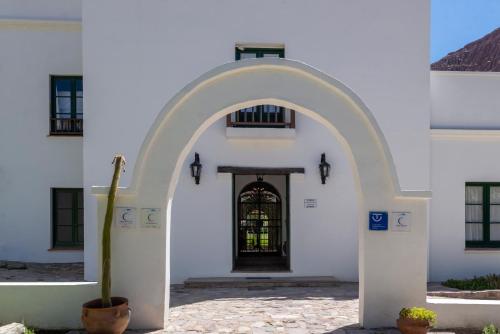 Facade o entrance ng Hotel El Manantial del Silencio