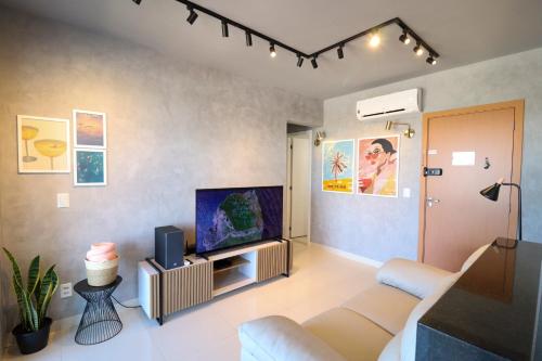 PALMAS EXPERIENCE - APARTAMENTO VISTA LAGO, próximo ao shopping TV 또는 엔터테인먼트 센터