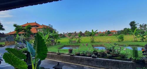 Vrt pred nastanitvijo Kun - Kun Guest House Ubud