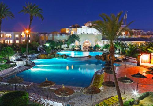 The swimming pool at or close to Djerba Holiday Beach