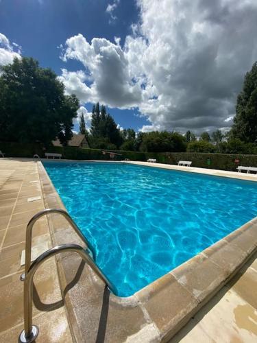 Bazén v ubytování Cabourg - Appartement - 4 pers - 1 ch - Piscine nebo v jeho okolí