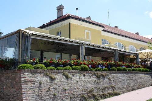 Budova, v ktorej sa hotel nachádza