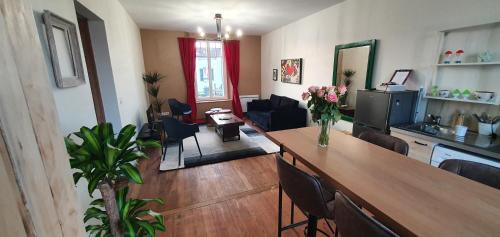 Et sittehjørne på Appartements CDG JOIGNY